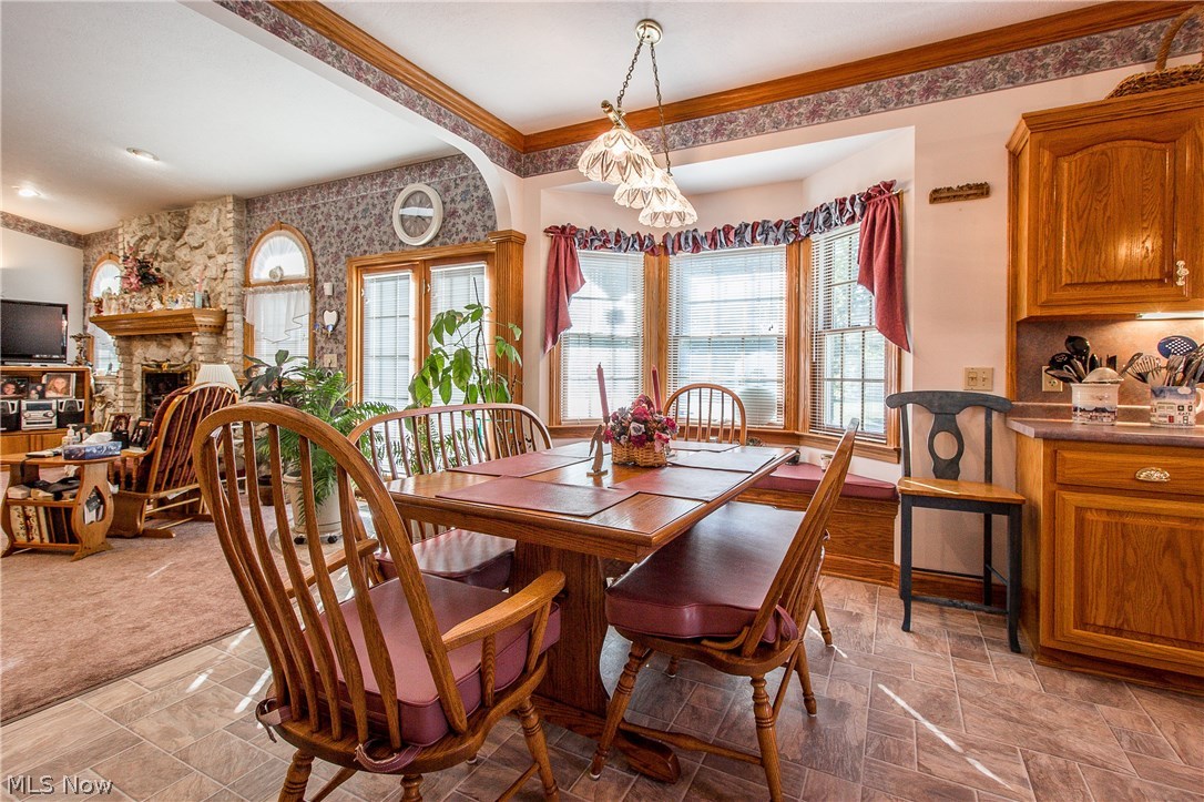 347 Oneida Avenue Northwest Canton, OH 44708 - Photo 9 of 21 Dining area