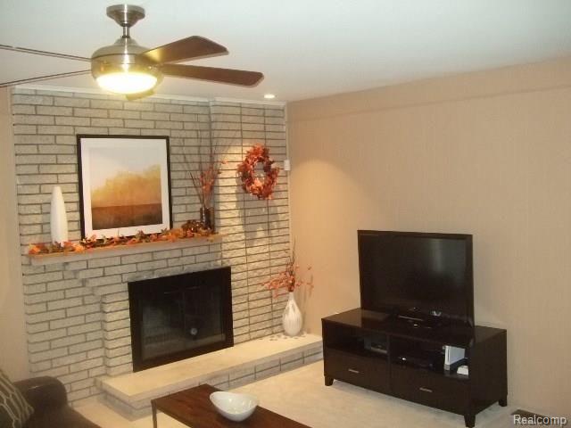 5794 Wedgewood Road Canton, MI 48187 - Photo 10 of 48 DSCF6515.JPG