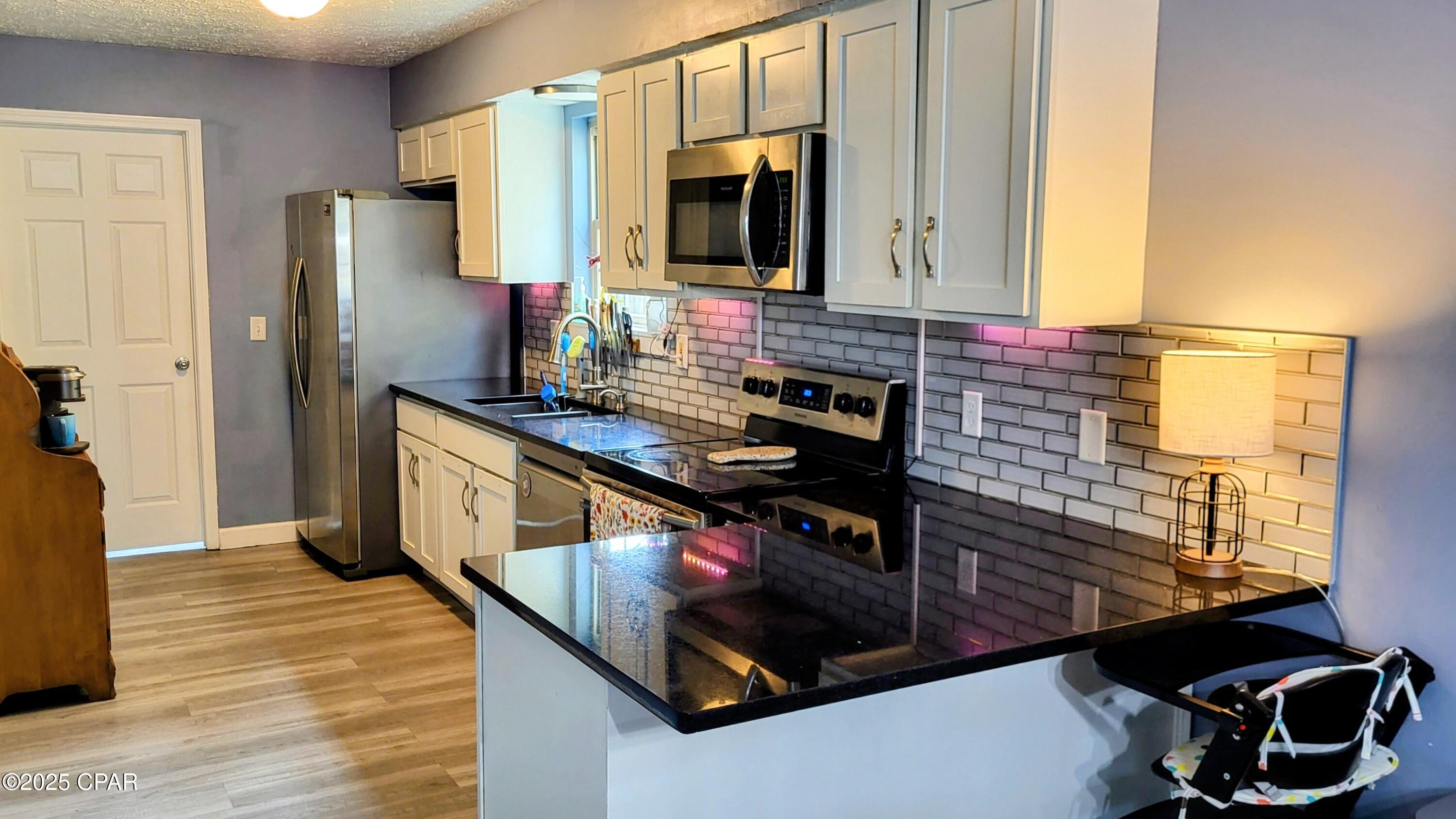 4040 Woodridge Road Panama City, FL 32405 - Photo 7 of 29 Gallery Image 7