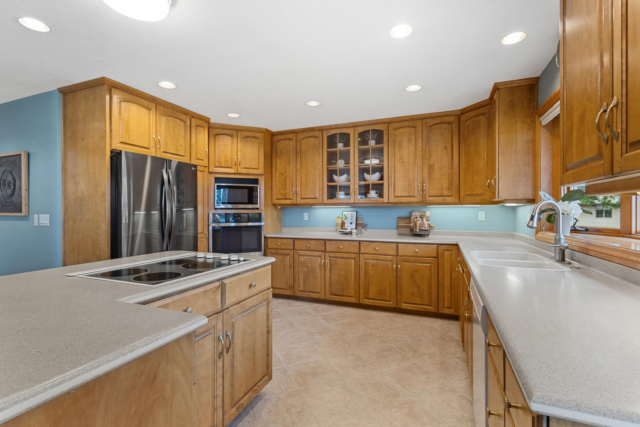 2516 Van Rite Court Green Bay, WI 54311 - Photo 21 of 62