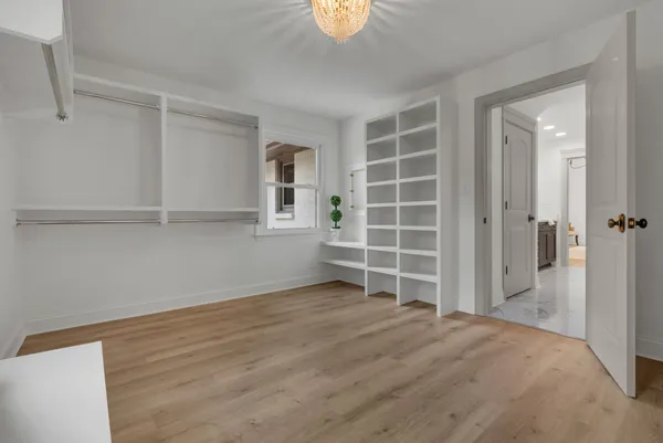 $940,000 | 313 Fairway Drive, Clarksville, TN 37043