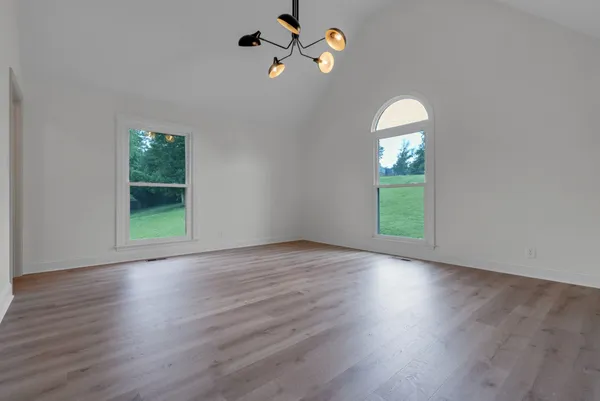 $940,000 | 313 Fairway Drive, Clarksville, TN 37043