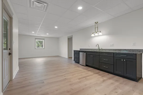 $940,000 | 313 Fairway Drive, Clarksville, TN 37043