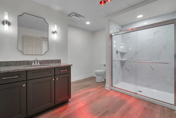 $940,000 | 313 Fairway Drive, Clarksville, TN 37043