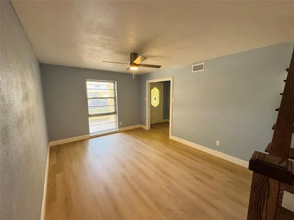 $3,500 | 721 Lexington Drive, Irving, TX 75061
