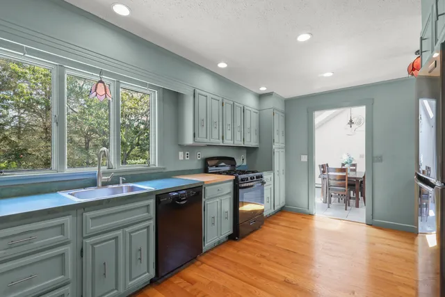 $2,695,000 | 102 Nashawena Street, West Falmouth, MA 02540