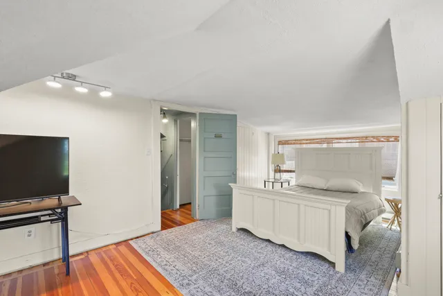 $2,695,000 | 102 Nashawena Street, West Falmouth, MA 02540