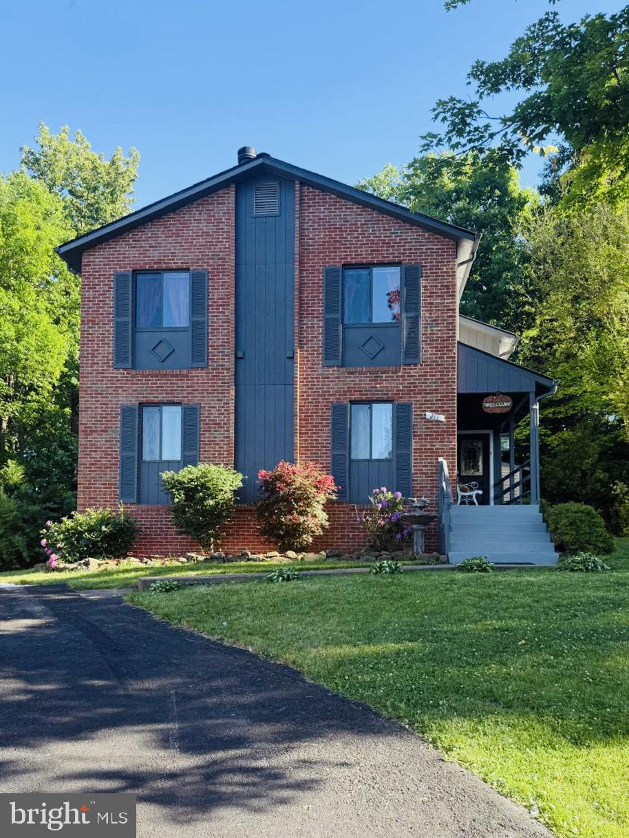 211 Keyes Court Sterling, VA 20164 - Photo 34 of 37