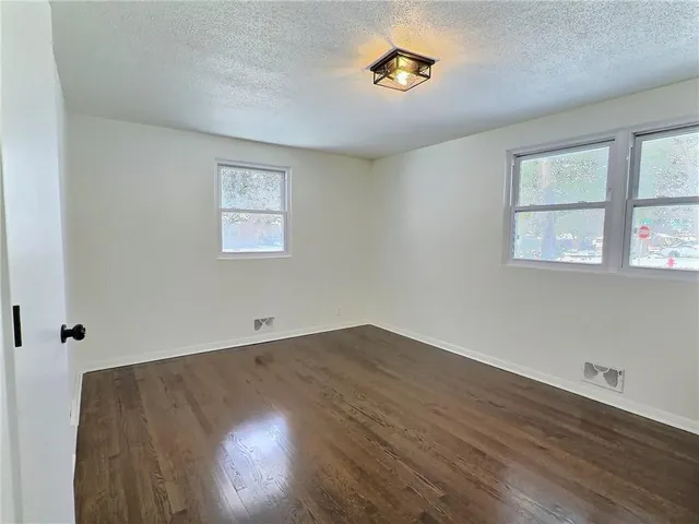 $295,000 | 8023 Freeman Avenue, Kansas City, KS 66112