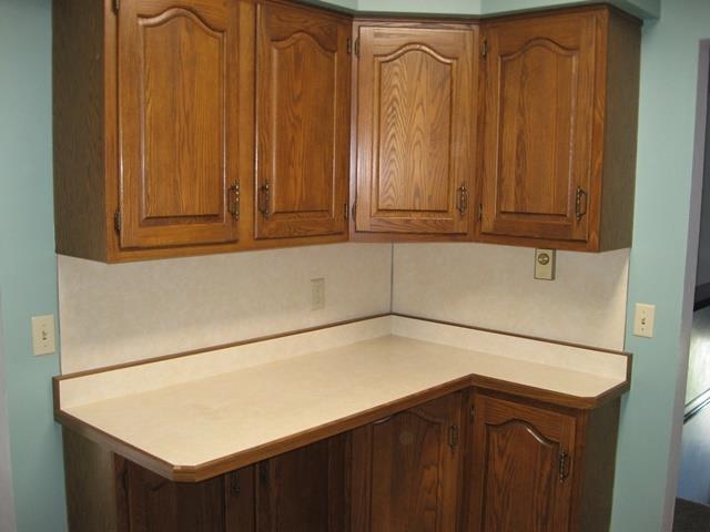 1915 West Middlebury Road Freeport, IL 61032 - Photo 8 of 25 Gallery Image 8