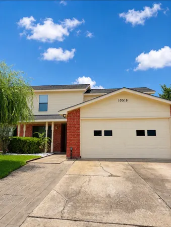$2,300 | 10518 Quail Ridge Lane, Sugar Land, TX 77498
