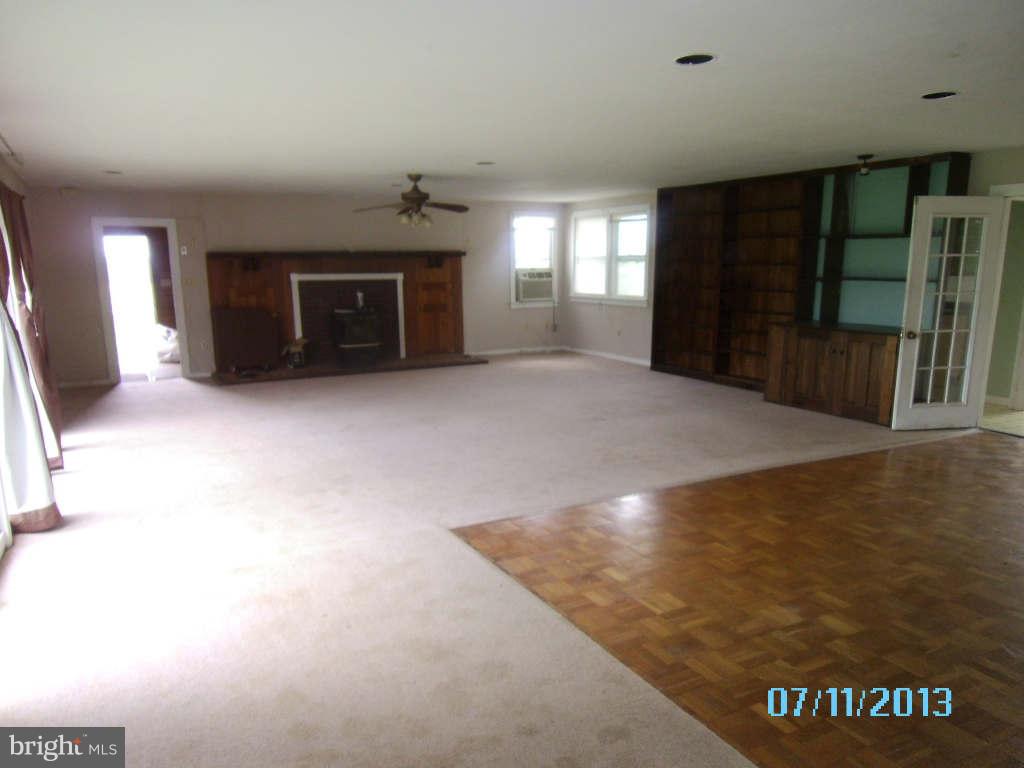17461 Greens Corner Road Culpeper, VA 22701 - Photo 2 of 15 Family Room
