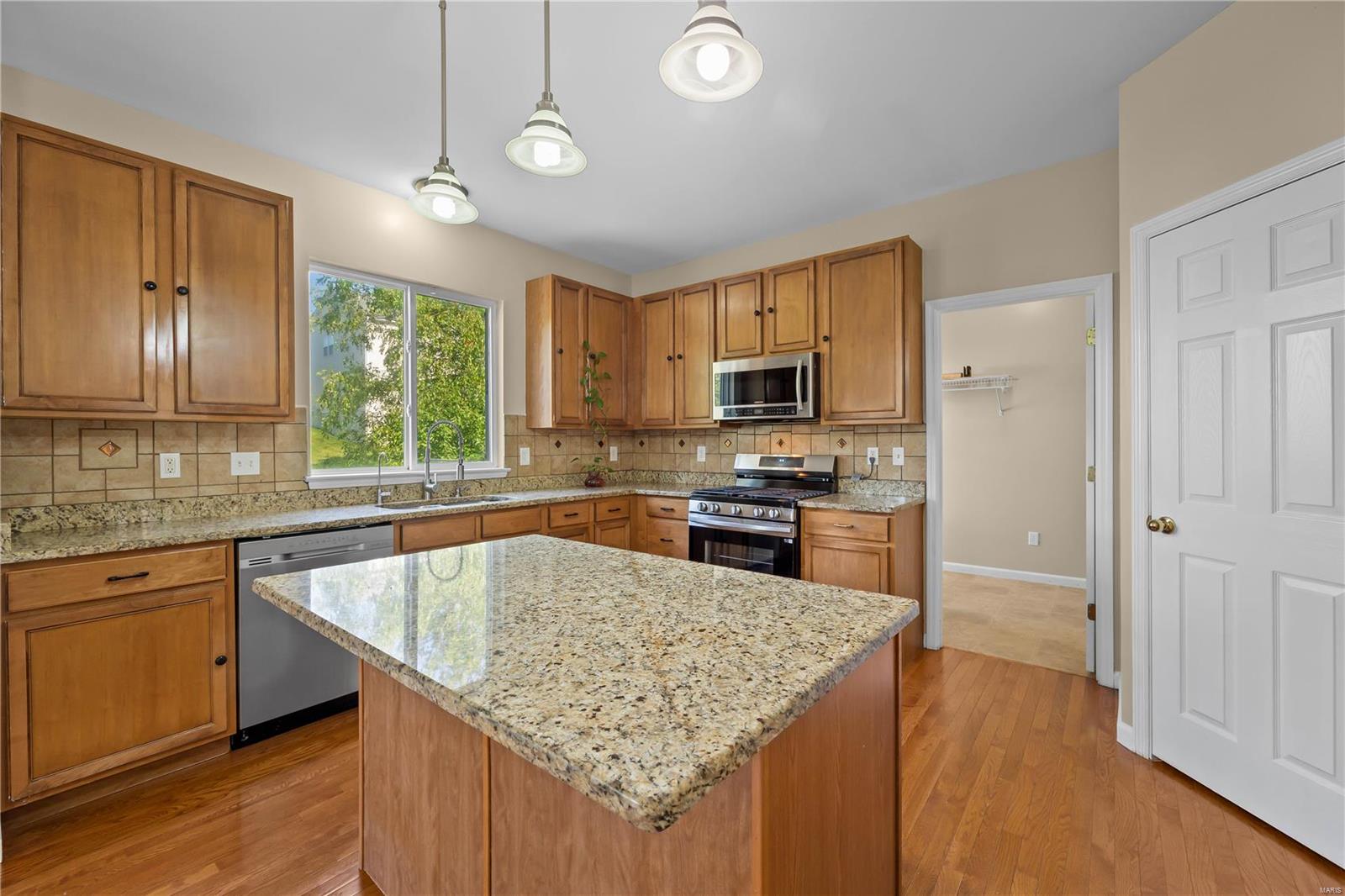 48 Brighton Park Drive St. Charles, MO 63303 - Photo 9 of 39