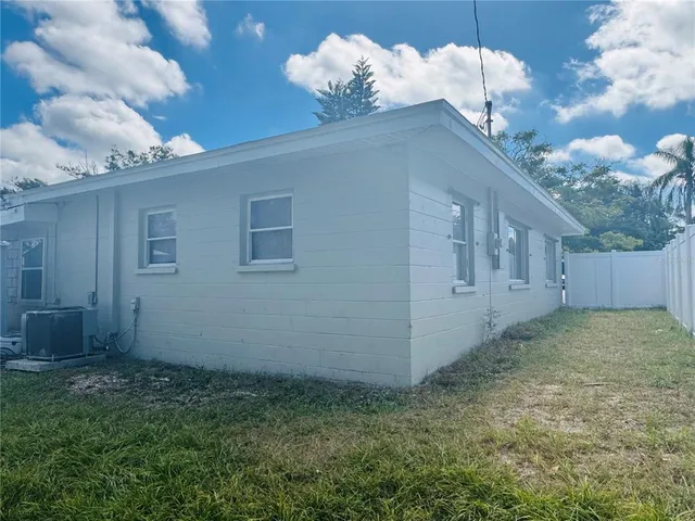 $349,900 | 1308 Tuscola Street, Clearwater, FL 33756