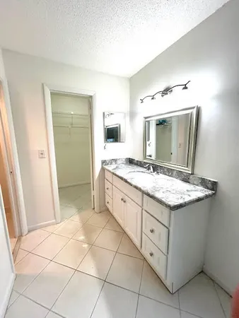 $2,100 | 13886 Vía Flora A Delray Beach, Delray Beach, FL 33484