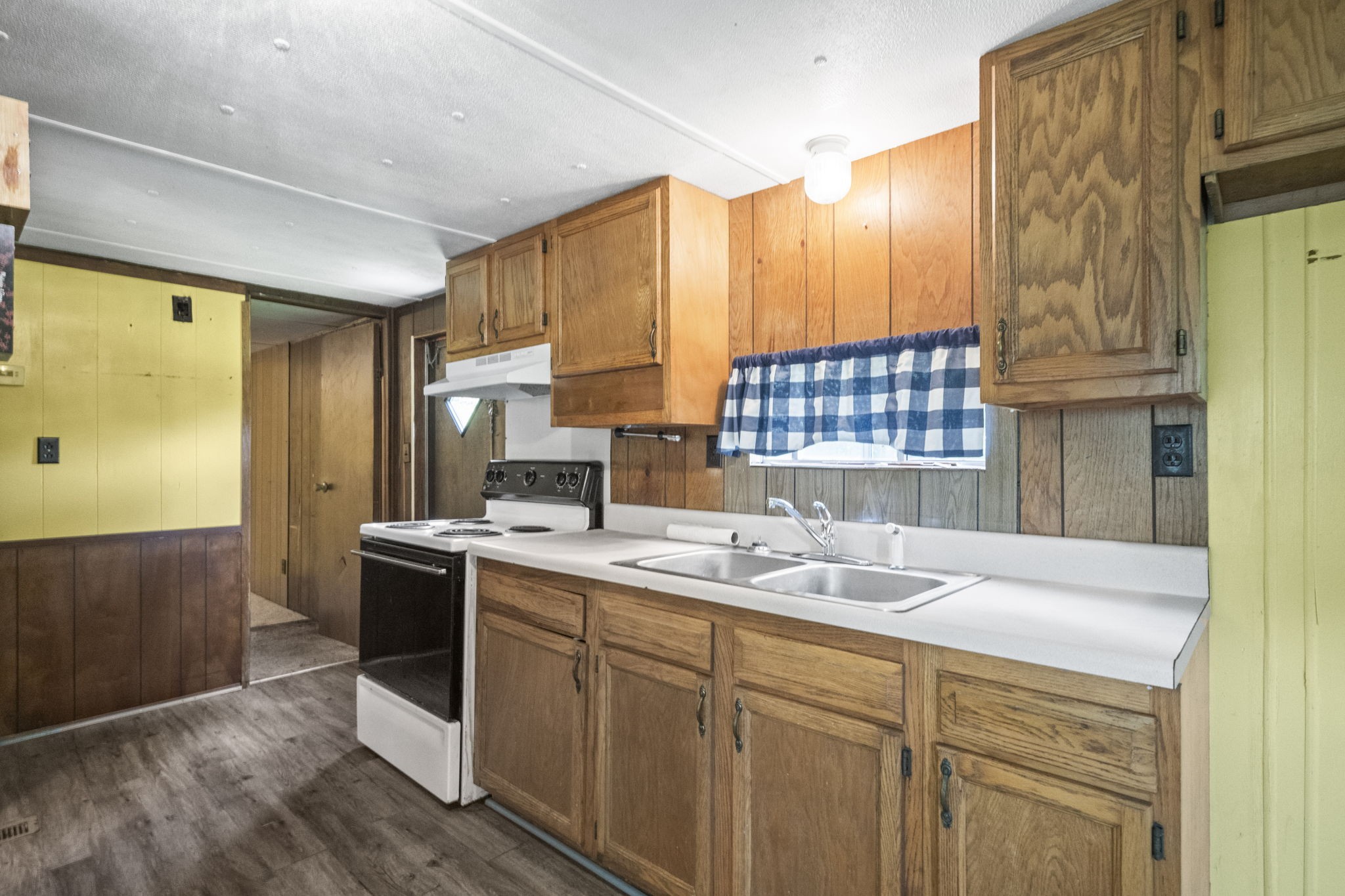 6214 Lincoln Park Road Springfield, TN 37172 - Photo 14 of 25 a kitchen with a sink and cabinets