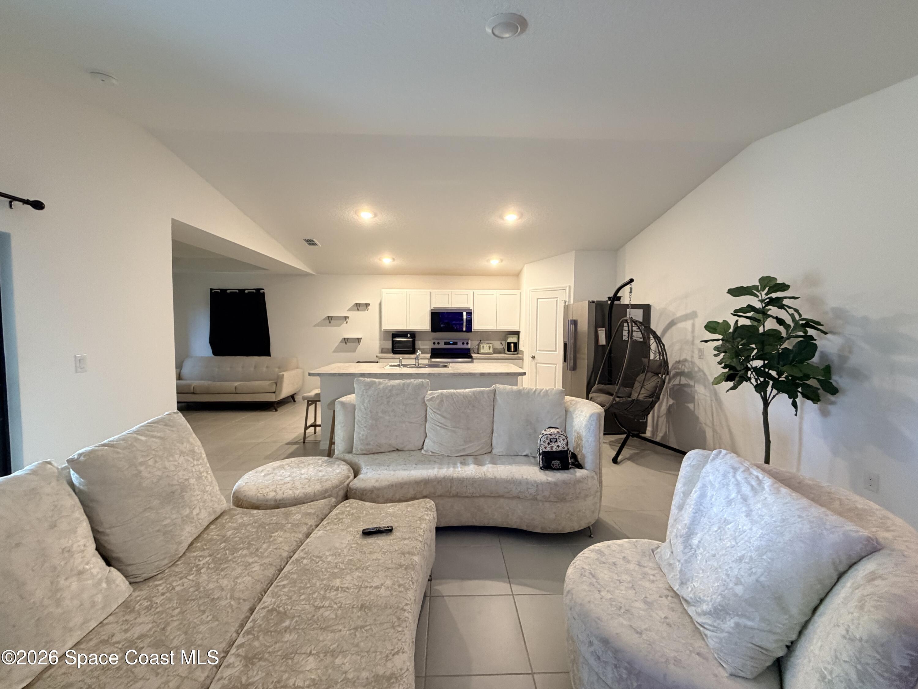 341 Titan Road Southeast Palm Bay, FL 32909 - Photo 9 of 20 IMG_6372