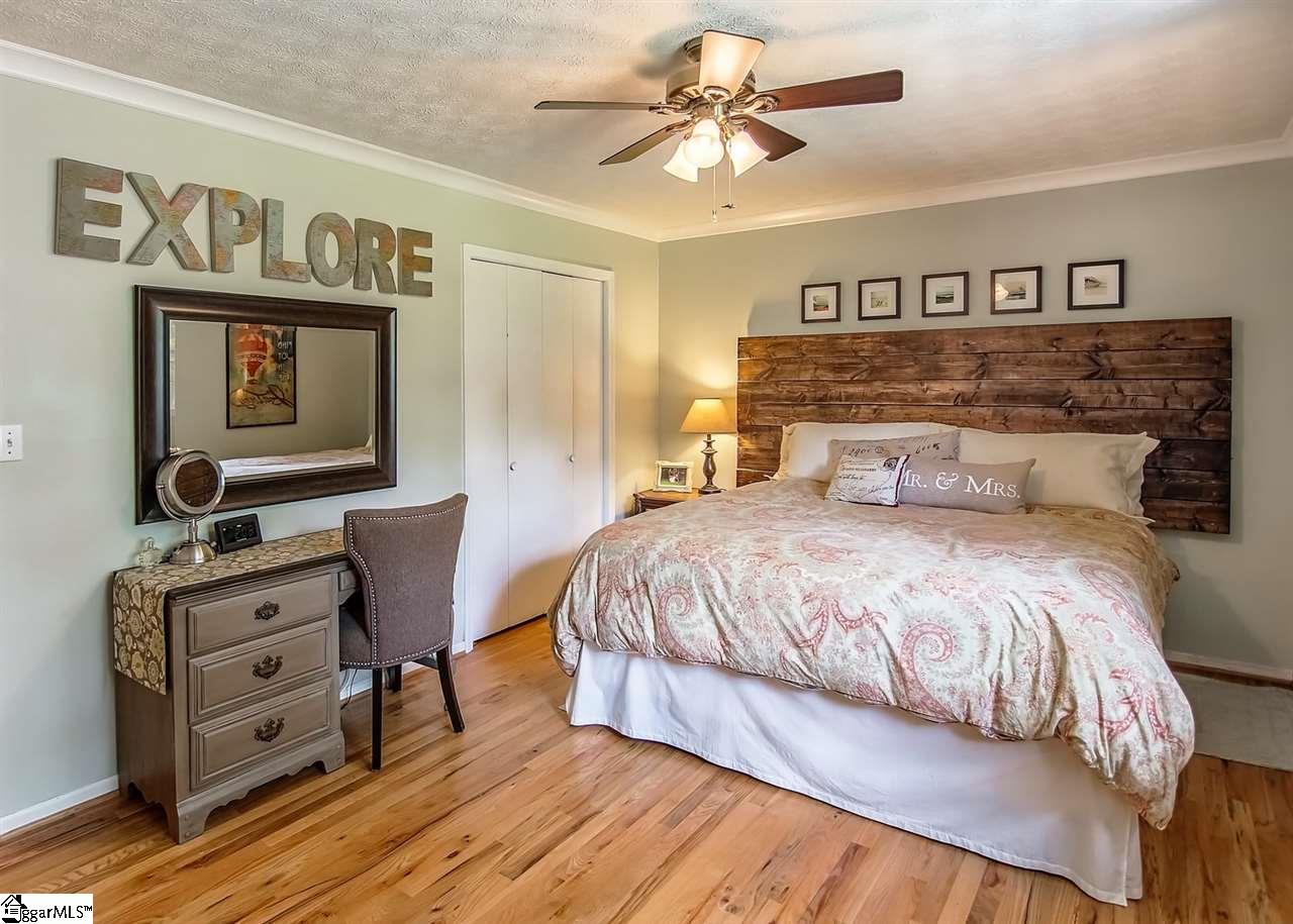 236 Brookmere Road Simpsonville, SC 29681 - Photo 5 of 31 Gallery Image 5