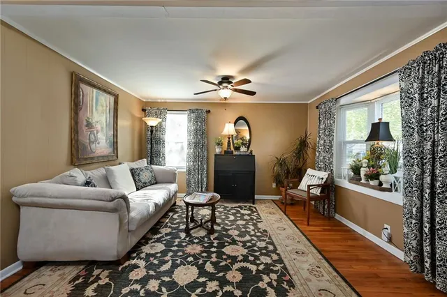 $295,000 | 7601 Foster Street, Overland Park, KS 66204