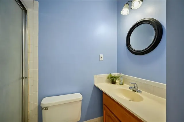 $295,000 | 7601 Foster Street, Overland Park, KS 66204