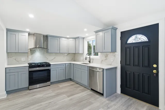 $599,000 | 30 Gerard Street, Milford, CT 06460