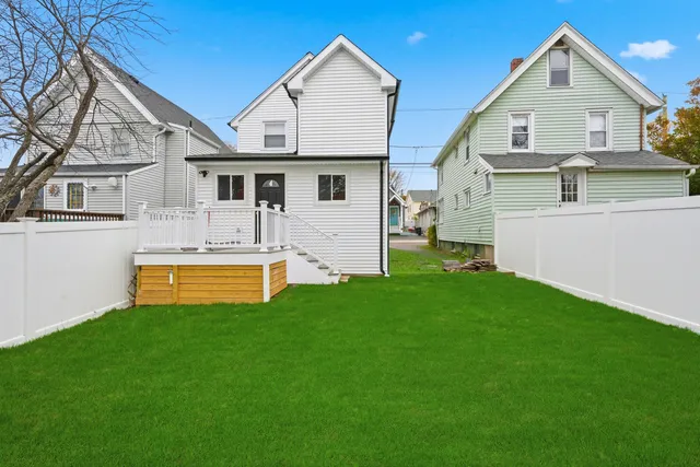 $599,000 | 30 Gerard Street, Milford, CT 06460