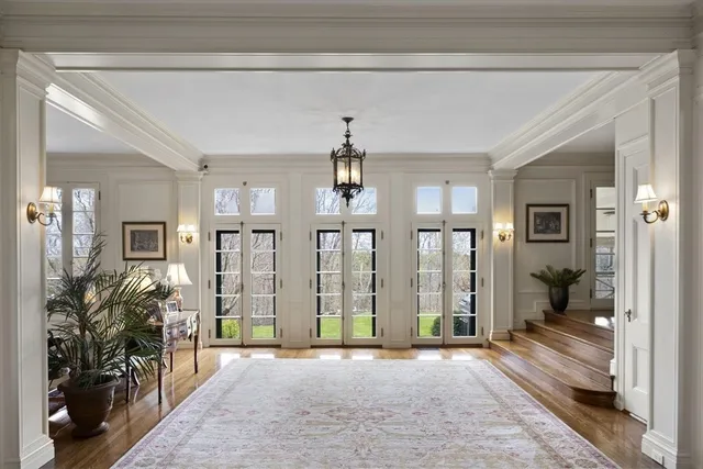 a view of entryway and hall