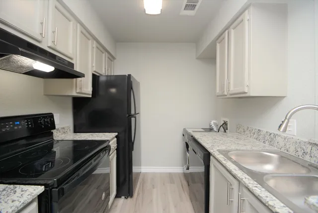 $899 | 13151 Walden Road, Unit 239, Montgomery, TX 77356