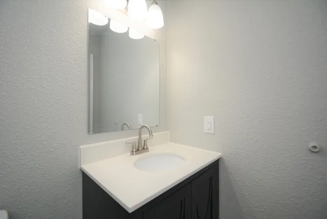 $899 | 13151 Walden Road, Unit 239, Montgomery, TX 77356