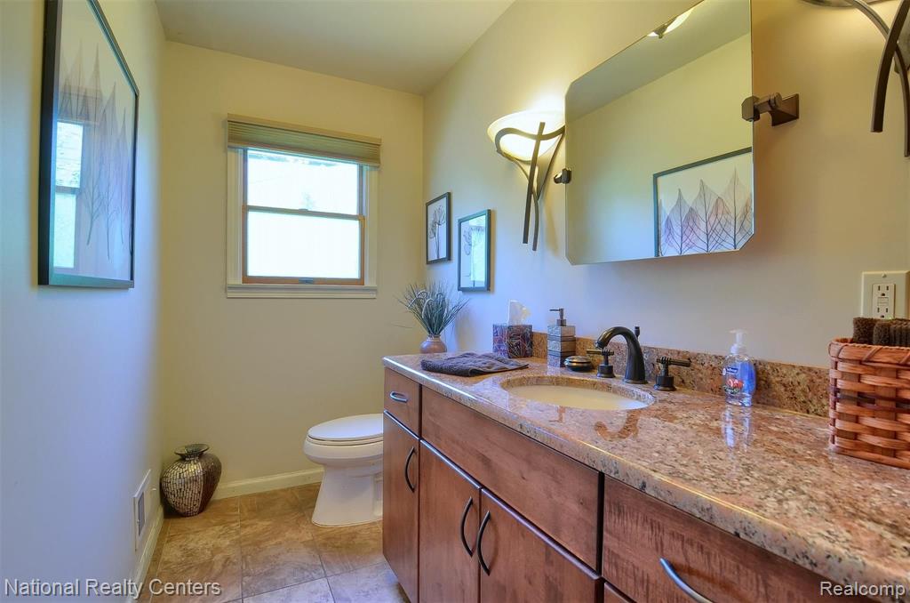 42311 Park Ridge Road Novi, MI 48375 - Photo 14 of 24