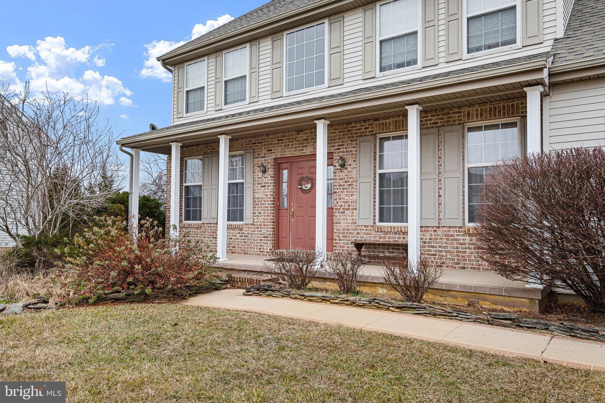 224 West Old Squaw Road Middletown, DE 19709 - Photo 11 of 43 front view of a house