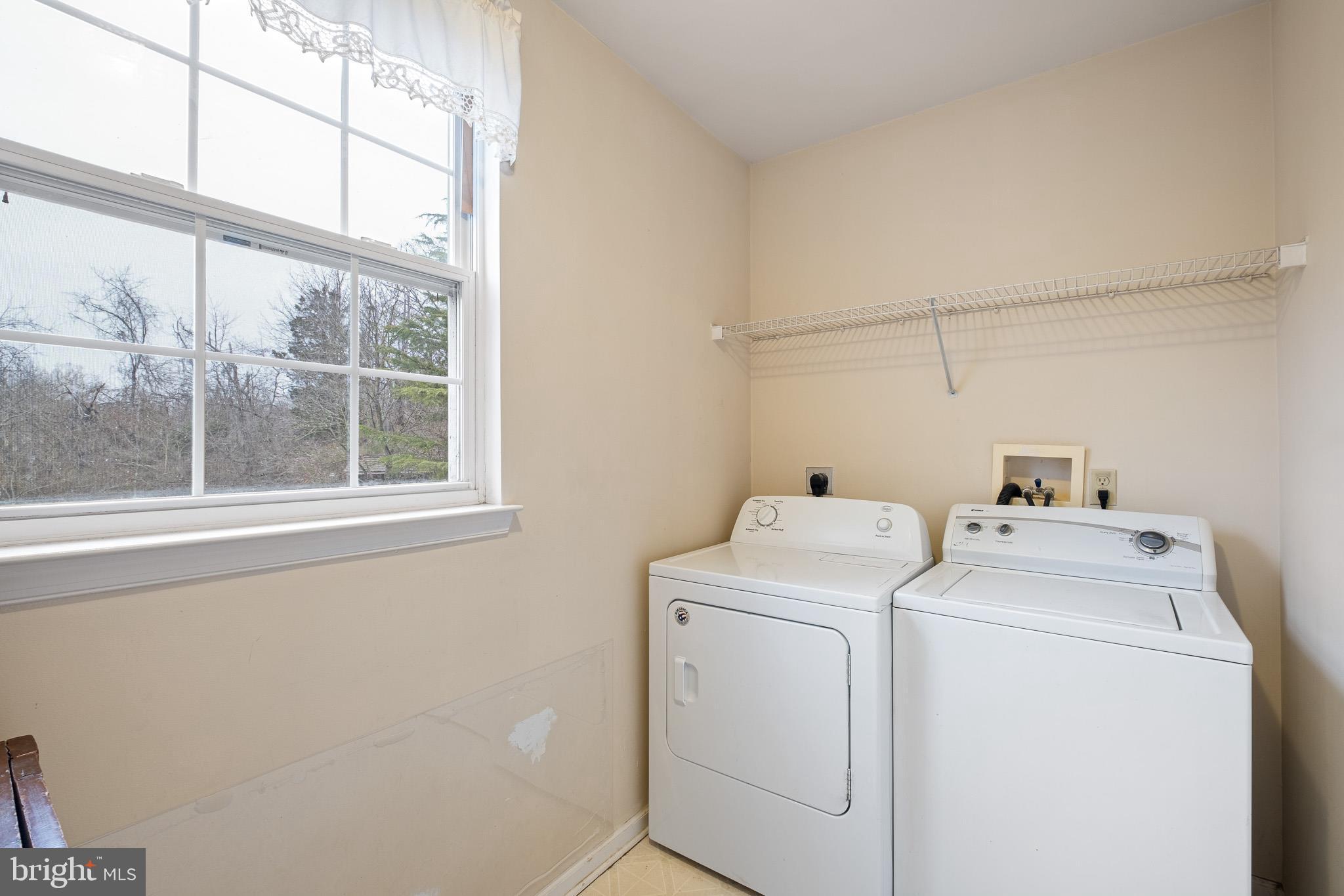 224 West Old Squaw Road Middletown, DE 19709 - Photo 30 of 43 a utility room with dryer and washer
