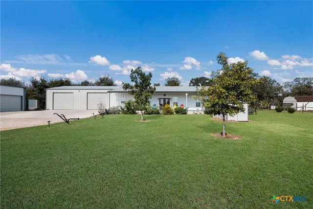 $759,500 | 262 Gander Slough Road, Kingsbury, TX 78638