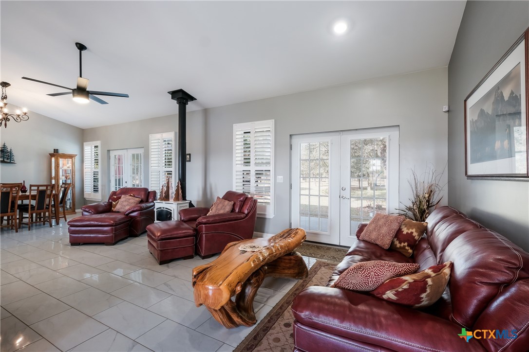 262 Gander Slough Road Kingsbury, TX 78638 - Photo 9 of 32