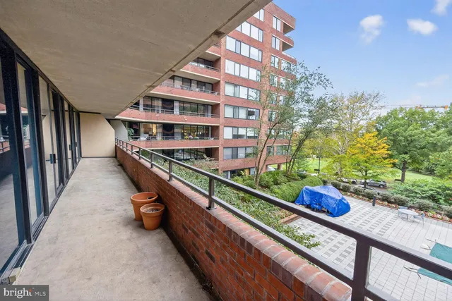 a view of an entryway