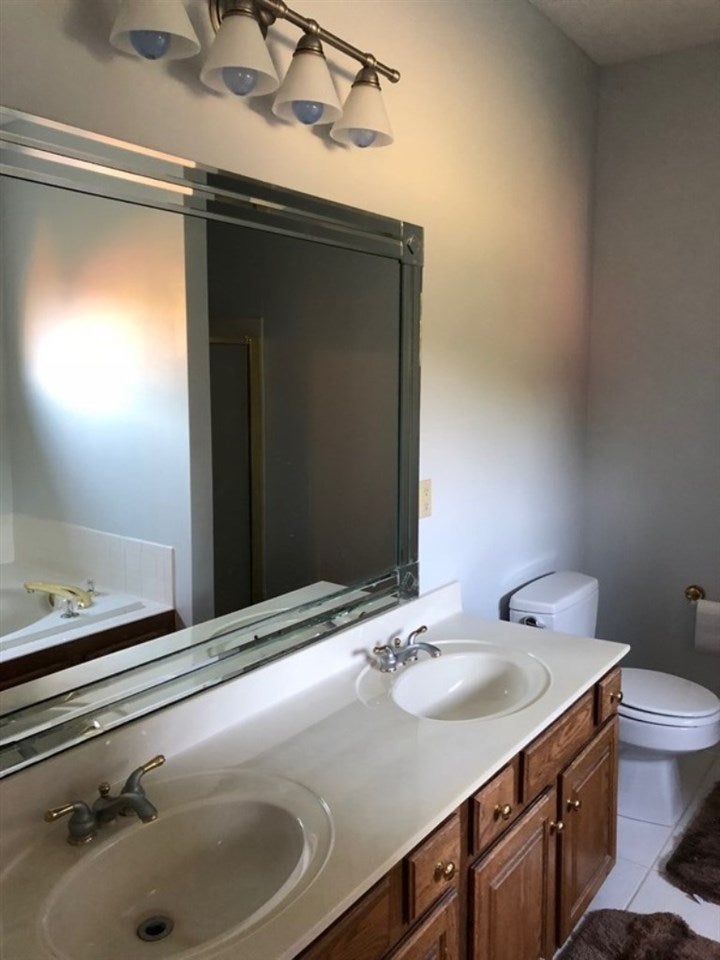 3481 H E Johnson Road Alvaton, KY 42122 - Photo 10 of 14 Gallery Image 10