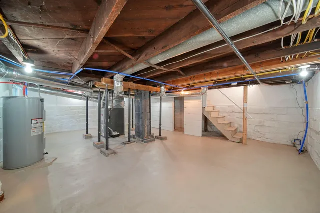 $110,000 | 813 Cooper Street, Jackson, MI 49202