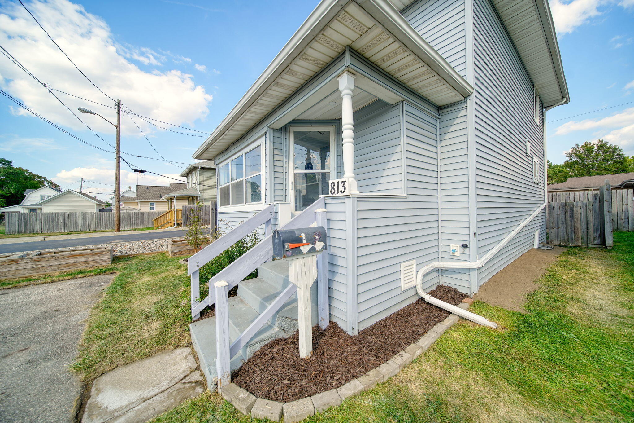 813 Cooper Street Jackson, MI 49202 - Photo 5 of 30 5-web-or-mls-DSC08845_HDR