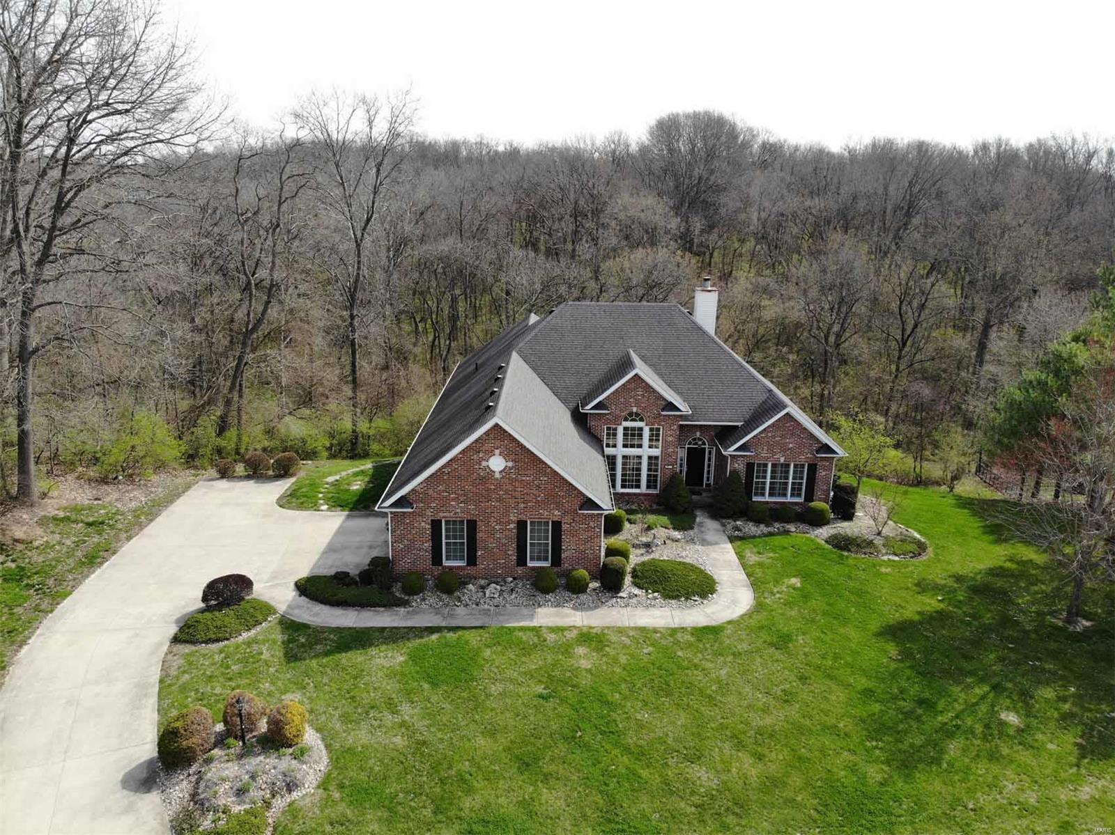 4519 Eagle Ridge Court Godfrey, IL 62035 - Photo 2 of 26 Gallery Image 2