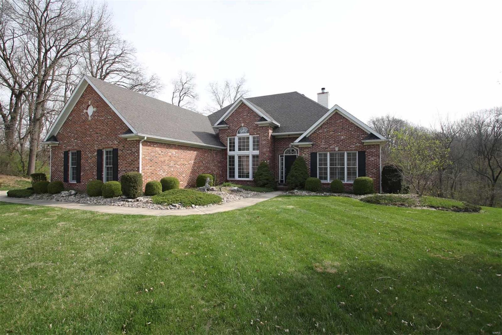 4519 Eagle Ridge Court Godfrey, IL 62035 - Photo 4 of 26 Gallery Image 4