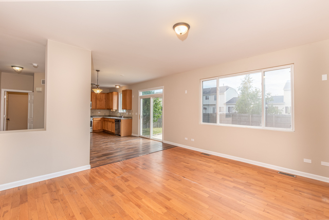 6218 Meadow Ridge Drive Plainfield, IL 60586 - Photo 9 of 28