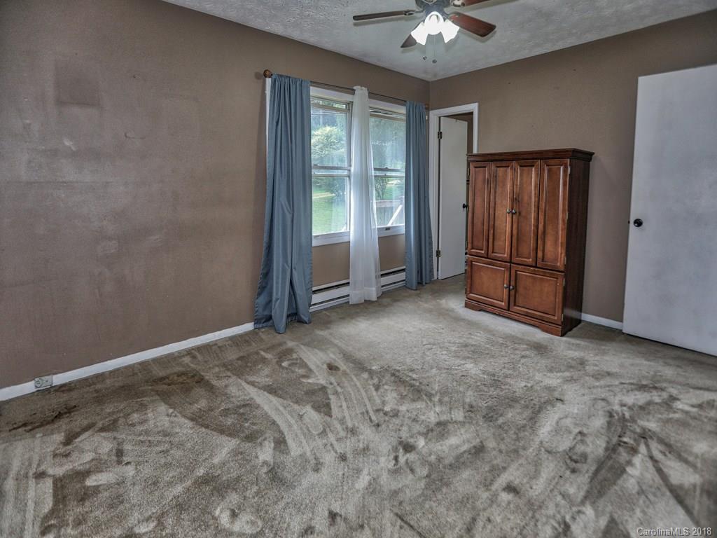 15 Chambers View Drive Clyde, NC 28721 - Photo 10 of 19 Gallery Image 10