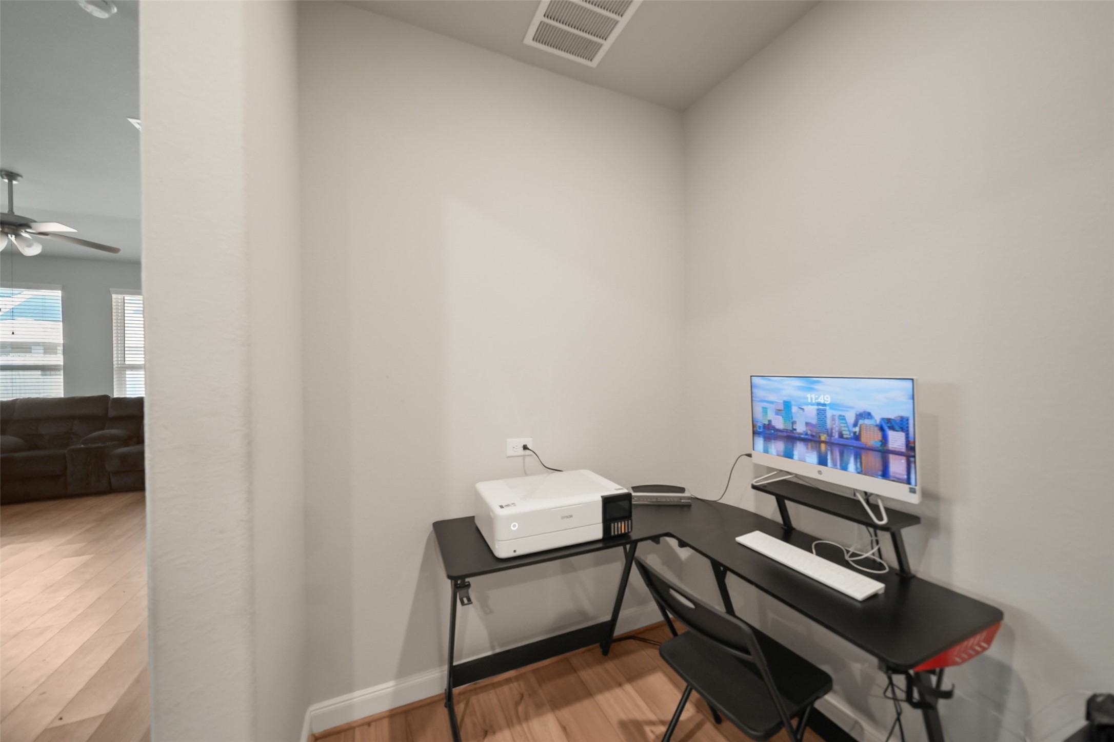 831 Cloverdale Drive Rosharon, TX 77583 - Photo 5 of 10 Study