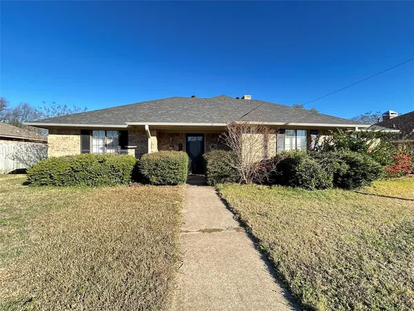 $283,500 | 120 Cedar Springs Boulevard, Sulphur Springs, TX 75482