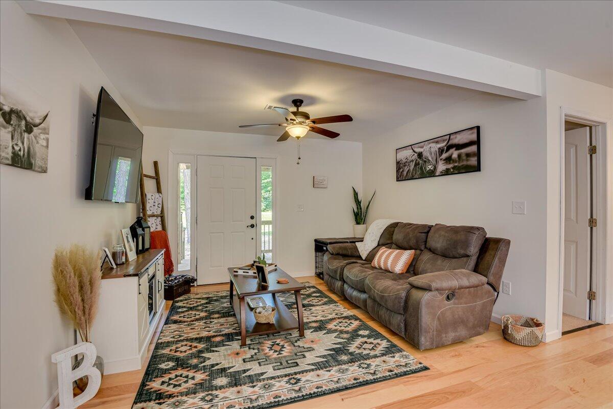 390 Bethcar Church Road Salley, SC 29137 - Photo 5 of 31 18-118