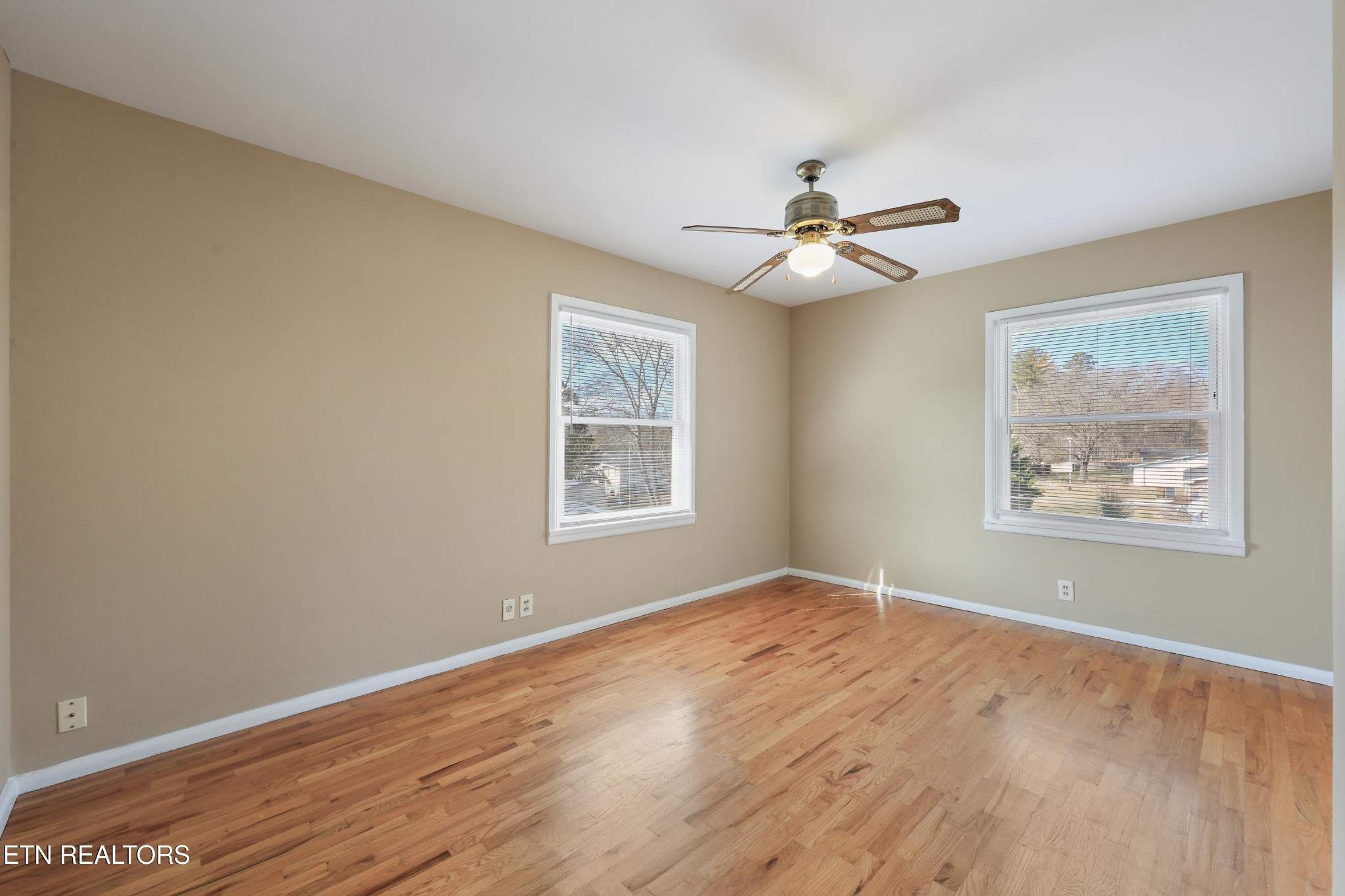 5709 Stoneleigh Road Knoxville, TN 37912 - Photo 24 of 38 Gallery Image 24