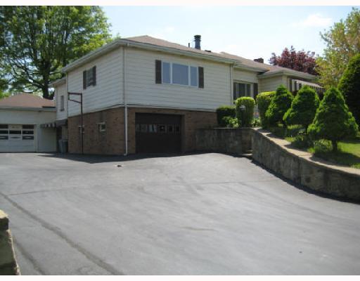 1259 Savannah Road New Castle, PA 16101 - Photo 1 of 8 Exterior Front.