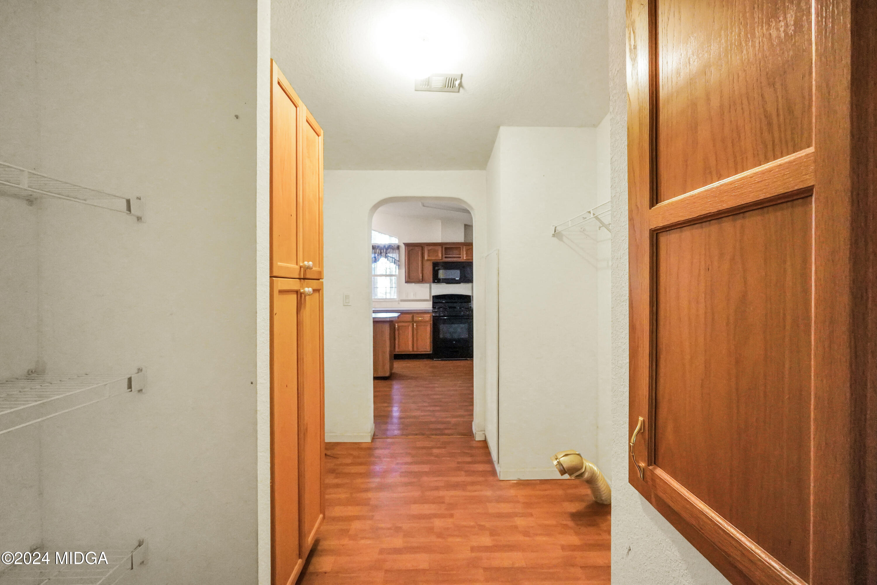 615 Fuller Road Culloden, GA 31016 - Photo 12 of 37 a view of a hallway with wooden floor