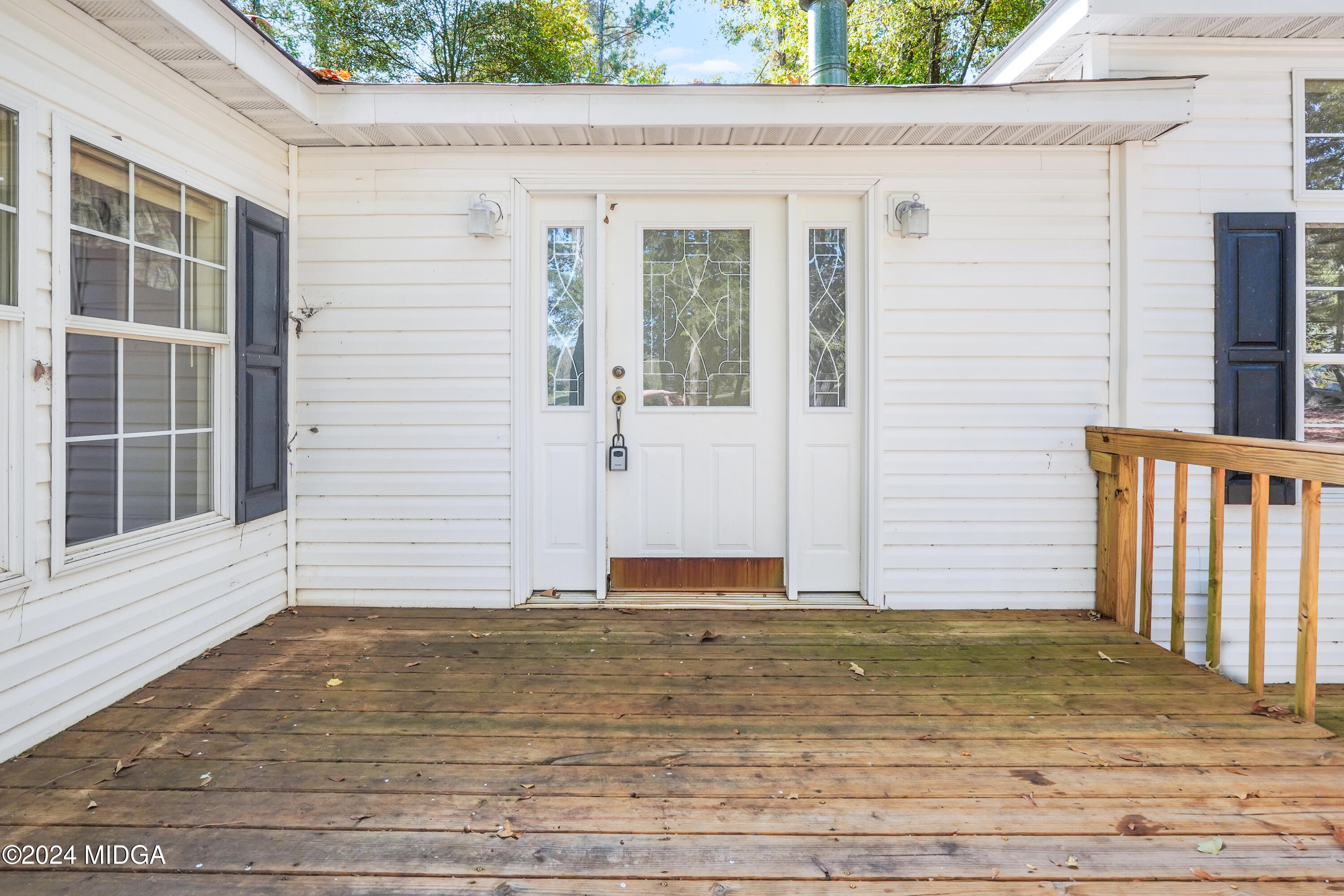 615 Fuller Road Culloden, GA 31016 - Photo 5 of 37 a view of front door of house