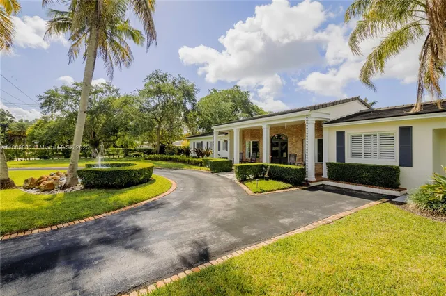 $2,450,000 | 8500 Southwest 70th Street, Miami, FL 33143